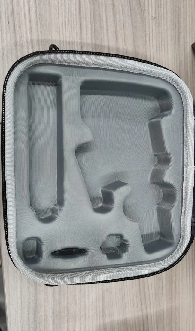 Carrying Case & 2 Screen Protectors for DJI Osmo Mobile 8P
